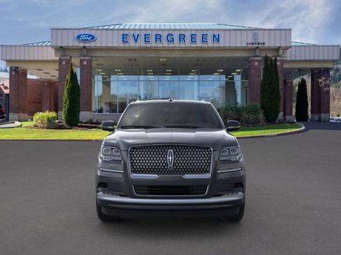 New 2024 Lincoln Navigator L Reserve image 6