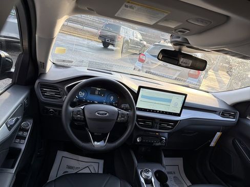 New 2026 Ford Escape Platinum w/ Premium Technology Package AWD/4WD image 14