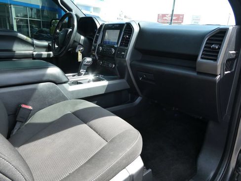 Used 2017 Ford F150 XLT w/ Equipment Group 302A Luxury AWD/4WD image 14