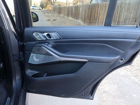 Used 2020 BMW X7 M50i w/ Dynamic Handling Package image 26