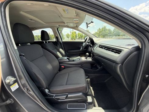 Used 2016 Honda HR-V EX image 16