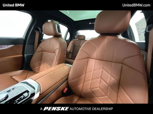 New 2026 BMW 750e xDrive w/ Executive Package image 13