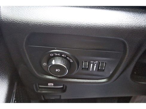 Used 2023 Jeep Grand Cherokee L Overland RWD image 18