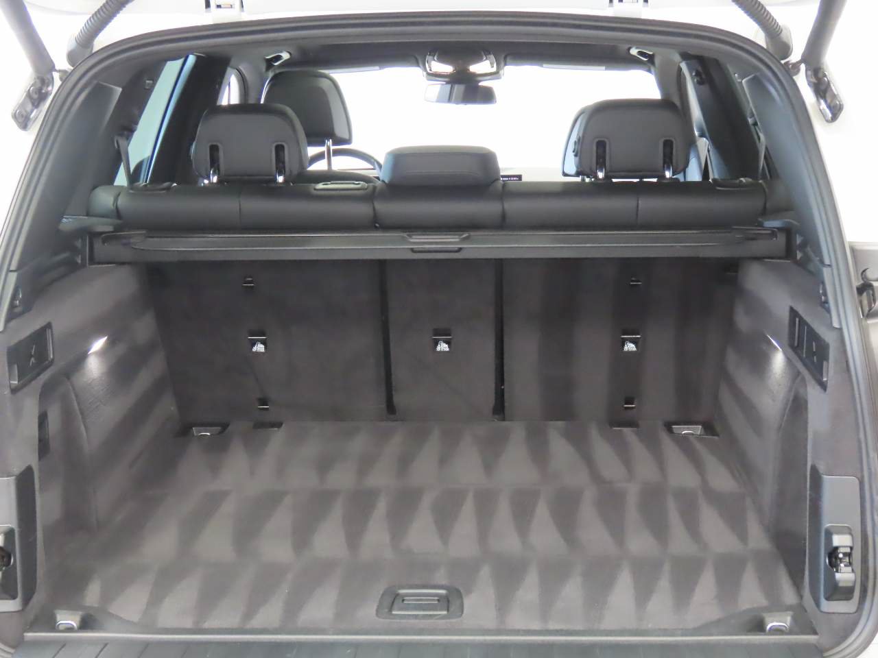 Used 2025 BMW X5 xDrive40i AWD/4WD image 18