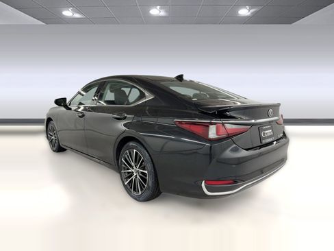Used 2024 Lexus ES 300h w/ Premium Package image 3