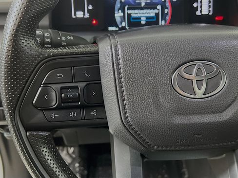 Used 2024 Toyota Tacoma SR5 image 19
