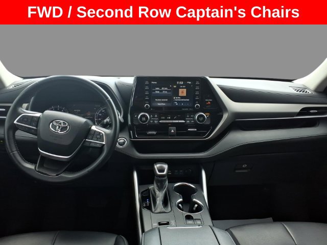 Used 2022 Toyota Highlander XLE FWD image 11