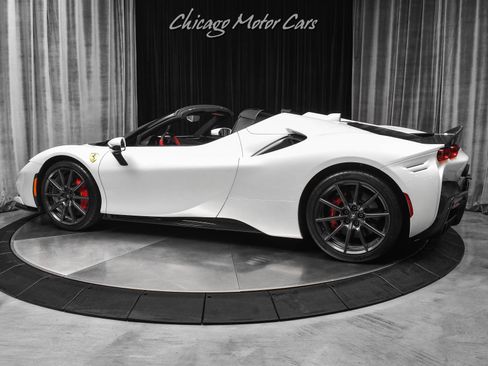 Used 2022 Ferrari SF90 Spider AWD/4WD image 3