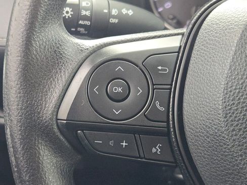 Used 2021 Toyota RAV4 XLE FWD image 28