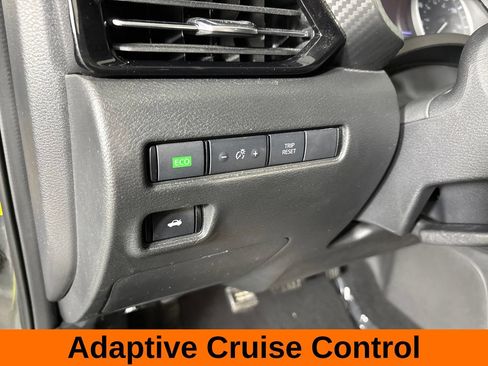 Used 2021 Nissan Sentra SR FWD image 11