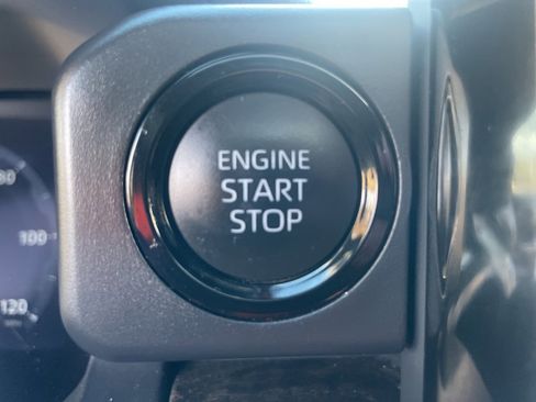 Used 2024 Toyota Tacoma Limited w/ Limited Package (LT) image 28