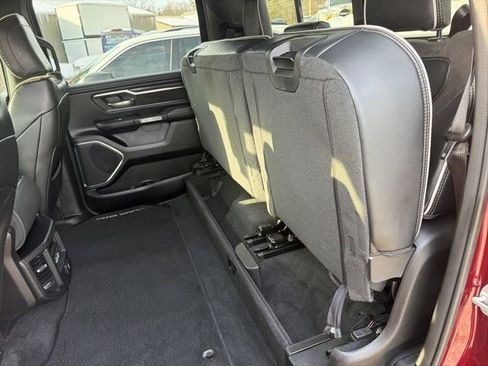Used 2025 RAM 1500 Laramie image 30