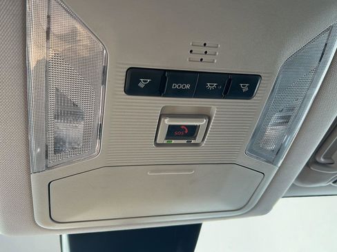 Used 2023 Toyota RAV4 XLE image 19