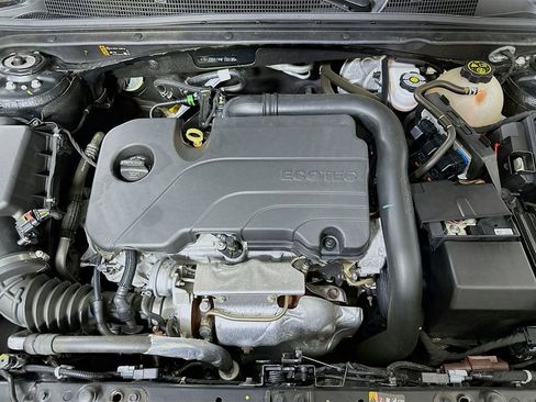 Used 2022 Chevrolet Malibu LT image 9