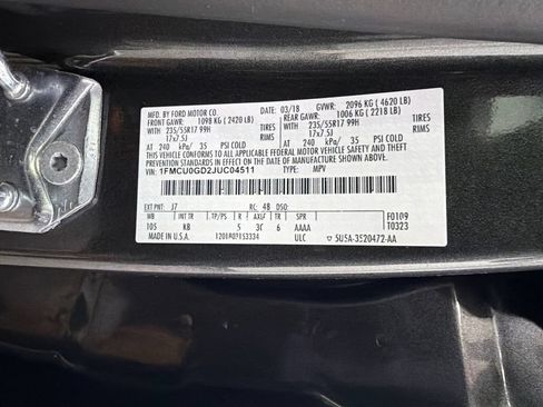 Used 2018 Ford Escape SE w/ SE Sync 3 Package FWD image 26