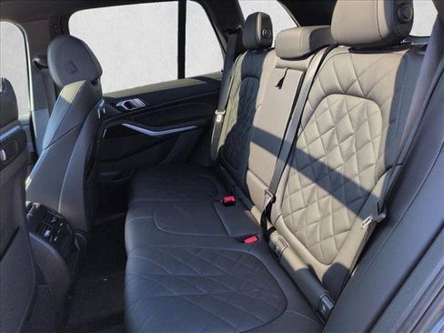 Certified 2024 BMW X5 xDrive40i w/ Parking Assistance Package image 18