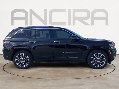 Used 2023 Jeep Grand Cherokee Overland w/ Advanced Protech Group III image 15