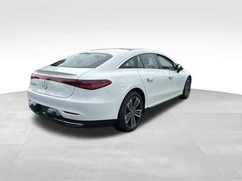 Used 2022 Mercedes-Benz EQS 450+ Sedan image 4