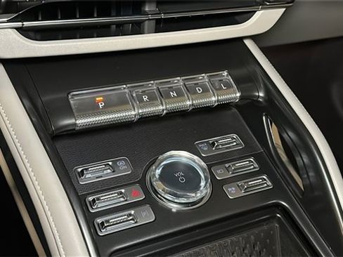 New 2026 Lincoln Nautilus Premier w/ Equipment Group 102A image 21