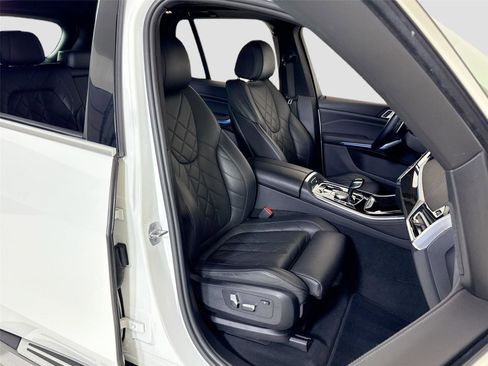 Used 2023 BMW X5 xDrive45e w/ Climate Comfort Package AWD/4WD image 29