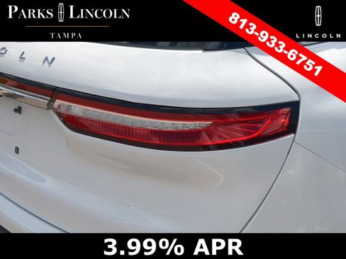 Used 2022 Lincoln Corsair AWD w/ Premium Package image 12