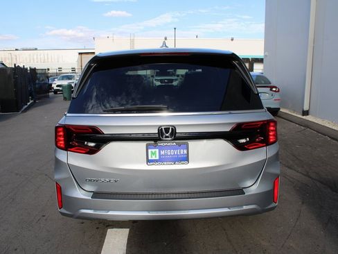 New 2026 Honda Odyssey EX-L image 11