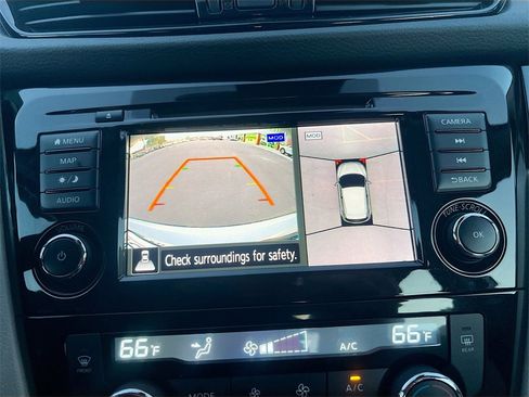 Used 2022 Nissan Rogue Sport SL image 14