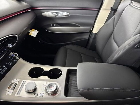 New 2026 Genesis GV70 2.5T Select AWD/4WD image 19