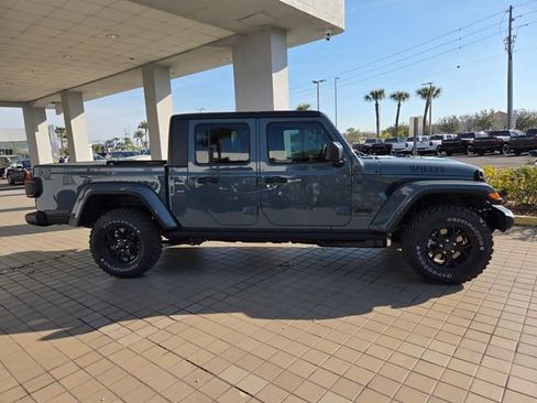 New 2026 Jeep Gladiator Willys image 9