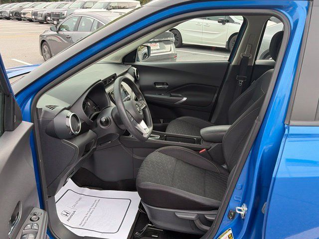Used 2021 Nissan Kicks SV FWD image 13