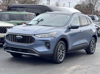 Used 2024 Ford Escape SE video 2