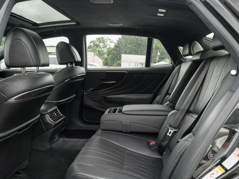 Used 2018 Lexus LS 500 AWD w/ Interior Upgrade Package image 9