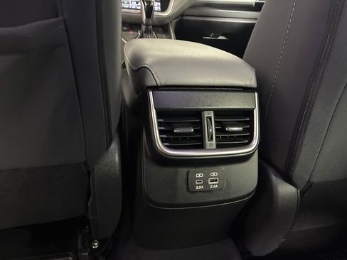 Used 2023 Subaru Outback Premium image 22
