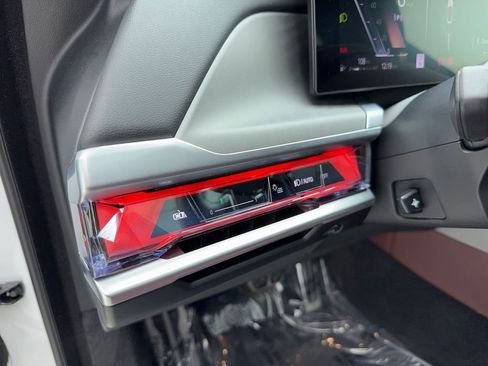 Used 2023 BMW 760i xDrive 760i xDrive M SPORT,NAV,CAM,PA image 50