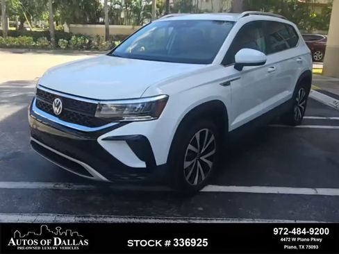 Used 2023 Volkswagen Taos SE image 1