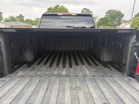 Used 2019 Chevrolet Silverado 1500 LT Trail Boss AWD/4WD image 15