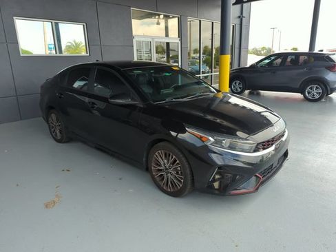 Used 2022 Kia Forte GT-Line w/ GT-Line Technology Package FWD image 1