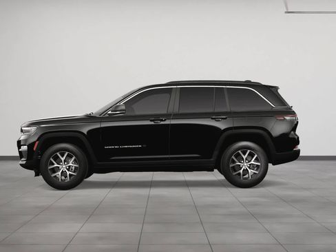 New 2025 Jeep Grand Cherokee Limited image 3
