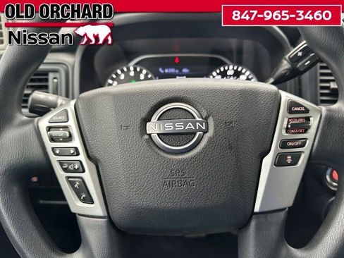 Used 2023 Nissan Titan SV image 22