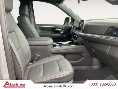 Used 2026 Chevrolet Tahoe RST w/ Comfort Package AWD/4WD image 15