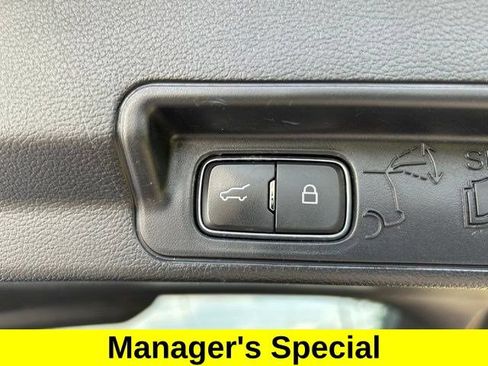 Used 2021 Ford Explorer XLT w/ Equipment Group 202A AWD/4WD image 47