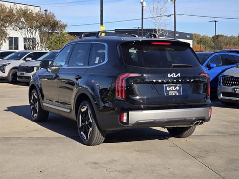 New 2025 Kia Telluride EX image 3