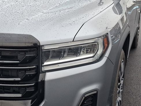 Used 2021 GMC Acadia SLE w/ Driver Convenience Package image 8