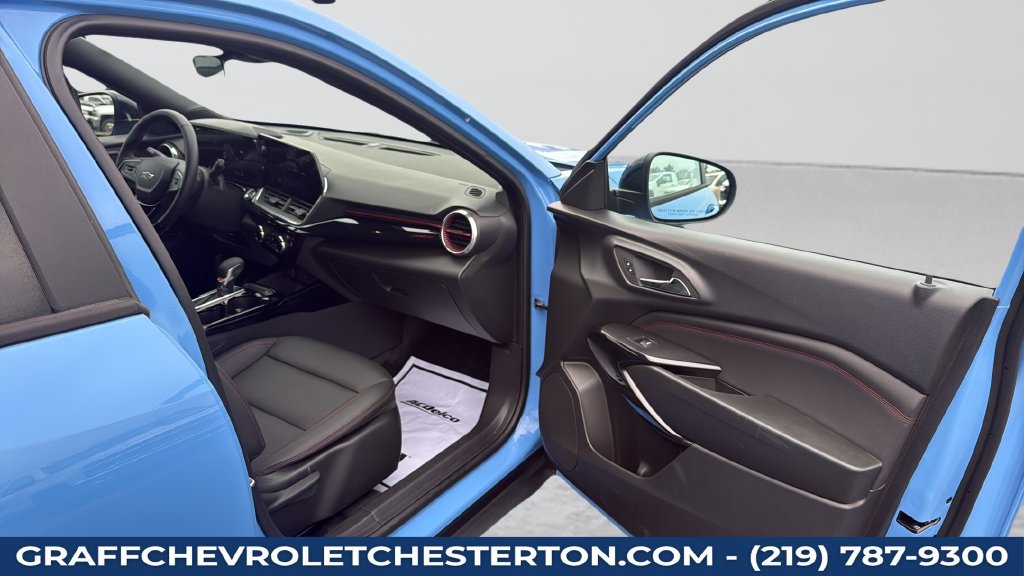 Used 2024 Chevrolet Trax RS w/ Driver Confidence Package FWD image 23