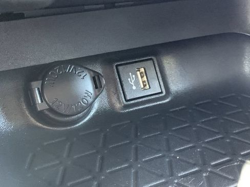Certified 2025 Toyota RAV4 LE FWD image 27