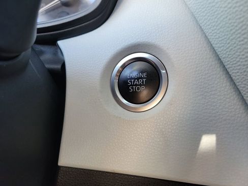 Used 2023 Toyota Corolla SE image 26