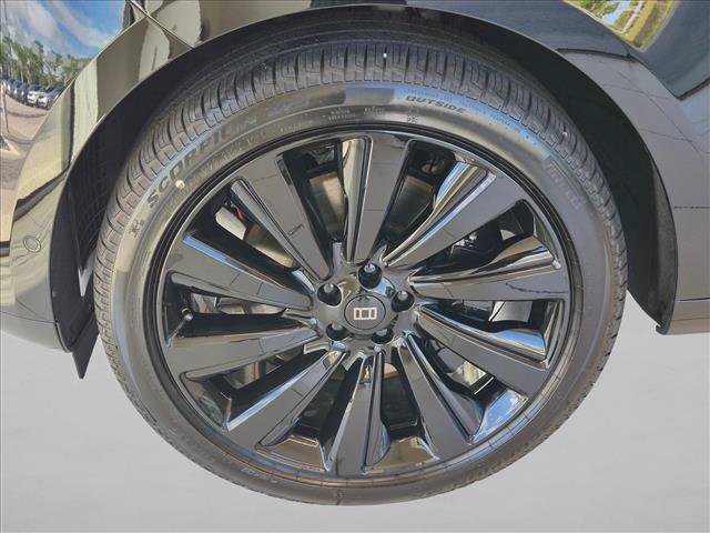 New 2027 Land Rover Range Rover Long Wheel Base SV AWD/4WD image 9