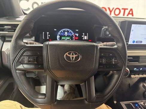 Used 2024 Toyota Tacoma SR5 AWD/4WD image 26