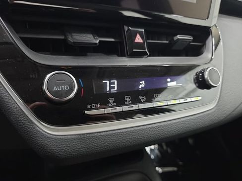Used 2025 Toyota Corolla LE FWD image 22