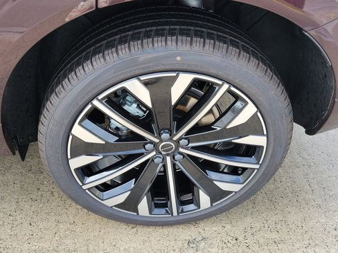 New 2026 Volvo XC60 T8 Ultra w/ Protection Package Premier AWD/4WD image 5